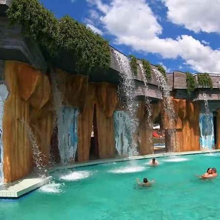 Lexi Family Apartman Apartment Hajdúszoboszló Екстериор снимка
